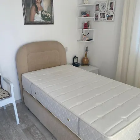 Catalkoy'de 4+1 Ozel Havuzlu Villa